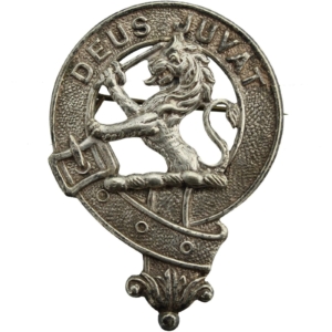 Scottish CLAN MACDUFF Brooch Sporran Kilt Lapel Pin Badge DEUS JUVAT