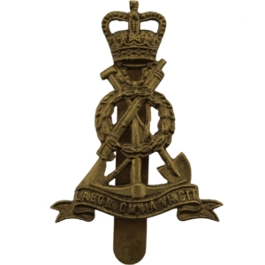 Royal Pioneer Corps Cap Badge - Queens Crown