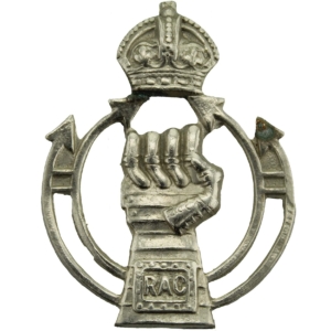 WW2 Royal Armoured Corps RAC Collar Badge