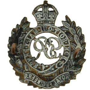 WW2 Royal Engineers Corps (George VI) Cap Badge - LUGS VERSION