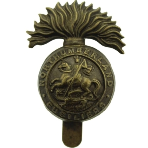 WW1 Northumberland Fusiliers Regiment Cap Badge - FIRST PATTERN