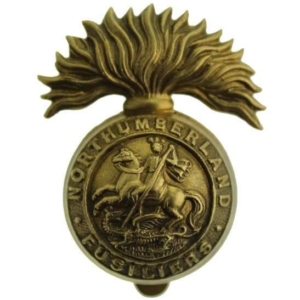 WW1 Northumberland Fusiliers Regiment Cap Badge - FIRST PATTERN