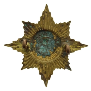 WW2 Irish Guards Regiment Cap Badge