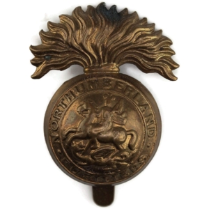 WW1 Northumberland Fusiliers Regiment Cap Badge - FIRST PATTERN