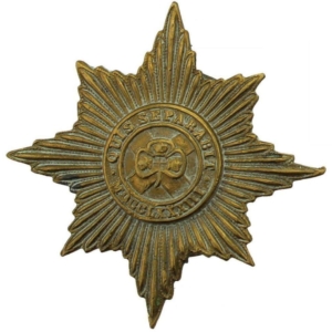 WW1 Irish Guards Regiment Cap Badge - North / South Lugs