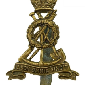 WW2 Royal Pioneer Corps Cap Badge