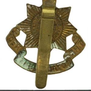 WW1 ECONOMY ISSUE Royal Sussex Regiment ALL BRASS Cap Badge