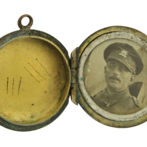 WW1 Sweetheart Locket Pendant & Photo to a Soldier in the Buffs (Royal East Kent) Regiment