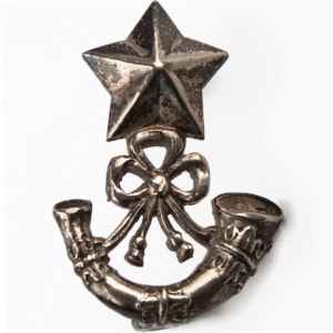 The Cameronians (Scottish Rifles) Regiment OFFICERS White Metal Collar Badge
