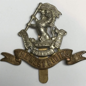 WW1 Duke of Wellingtons West Riding Regiment Cap Badge
