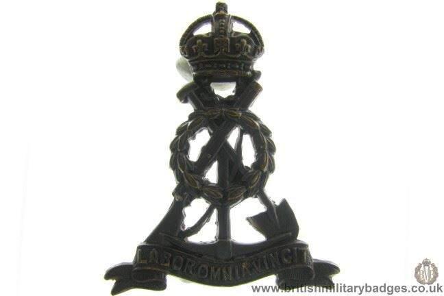 B1B/85 - Royal Labour / Pioneers Corps OFFICERS Collar Badge