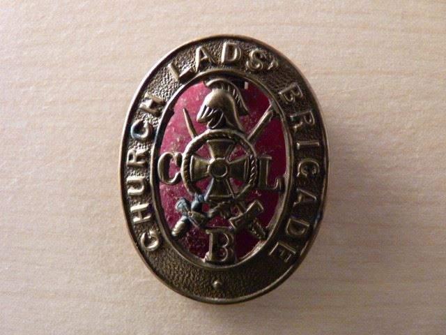 UU09/020 - Church Lad's Brigade Cap Badge