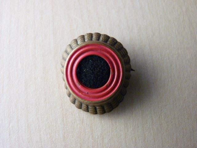 E55/016 - German Army Cap Badge