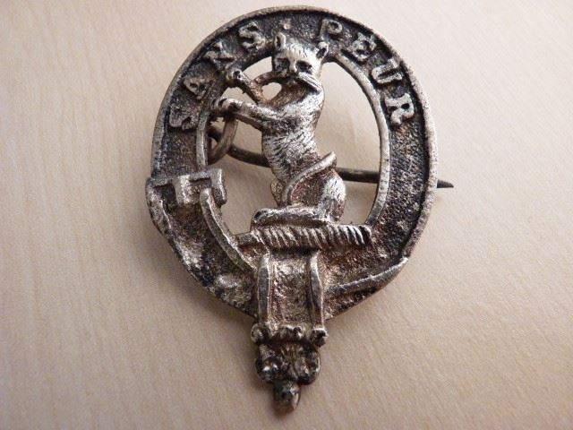 A55/039 - 5th Seaforth Highlanders Sergeants Cap Badge