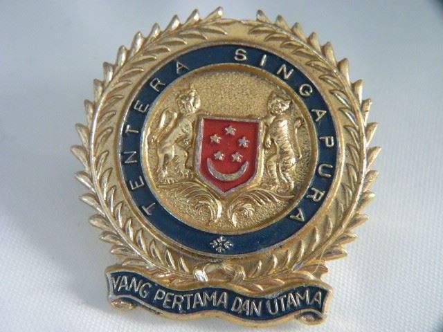 L55/300 - The Singapore Army Regiment Staybright Cap Badge