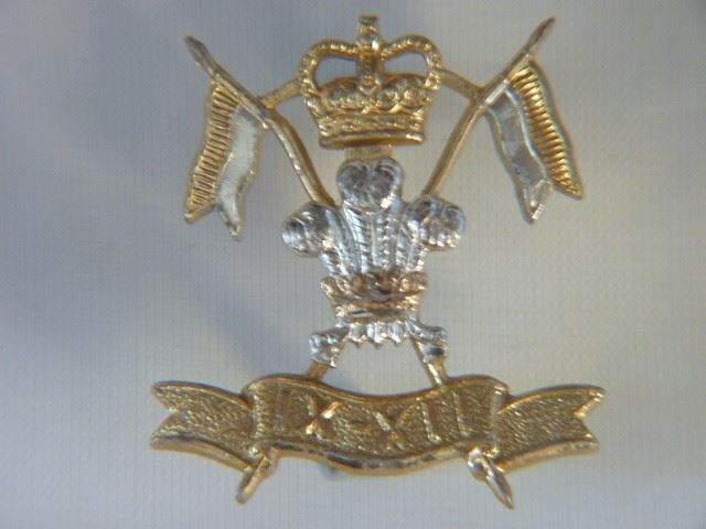 L55/322 - 9th / 12th Lancers Regiment Staybrite Collar Badge