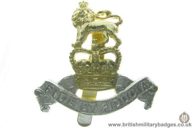 F1A/22 - Royal Army Pay Corps RAPC Staybrite Cap Badge