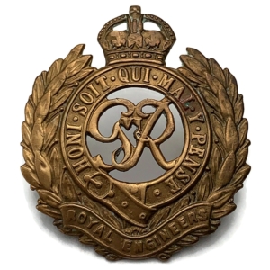 WW2 Royal Engineers Corps (George VI) Cap Badge - LUGS VERSION