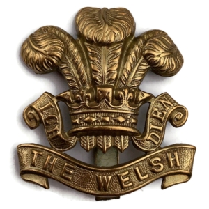 WW1 Welsh Regiment ALL BRASS 1916 Economy Issue Welch Cap Badge