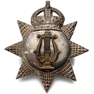 Bandsman / Musicians (Bandmaster) WHITE METAL Cap Badge