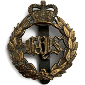 2nd Dragoon Guards (Queens Bays) Regiment Cap Badge - Queen's Crown