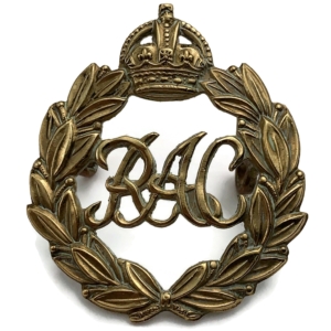 WW2 Royal Armoured Corps RAC Cap Badge - FIRST PATTERN
