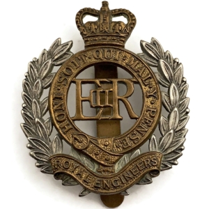 Royal Engineers Corps METAL Cap Badge - Queens Crown