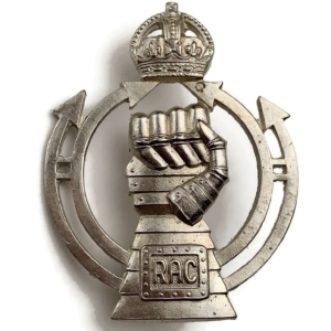 WW2 Royal Armoured Corps RAC Cap Badge
