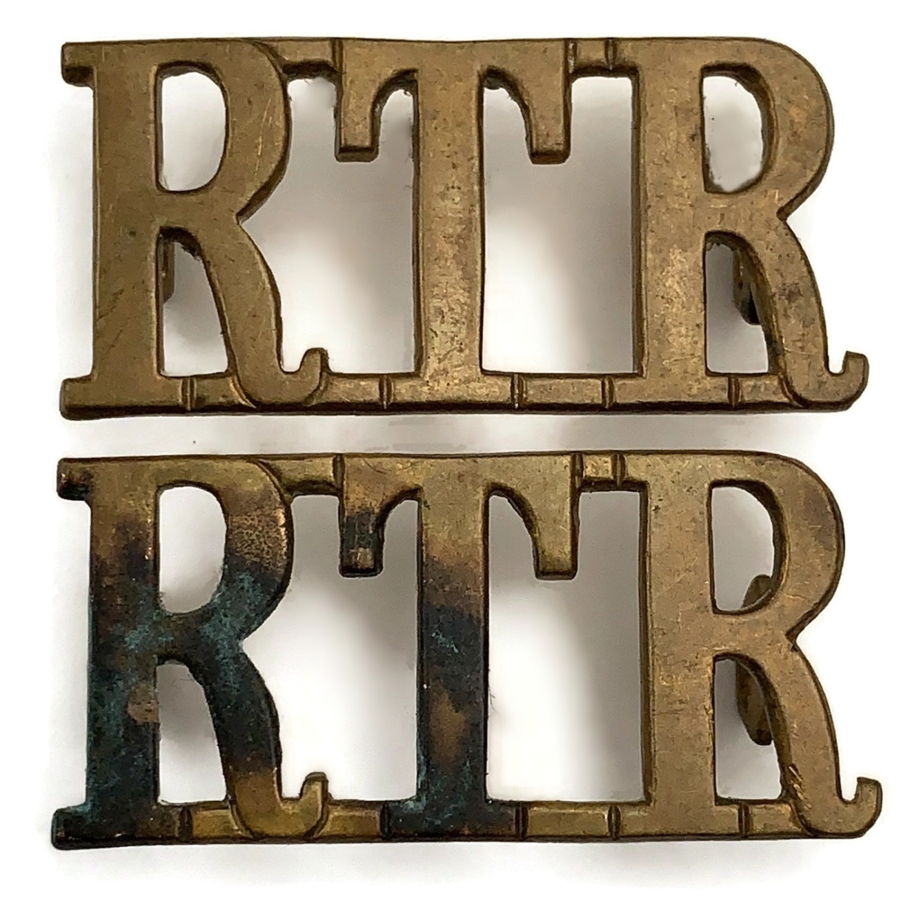 WW2 Royal Tank Regiment RTR Shoulder Title PAIR - British Military Badges