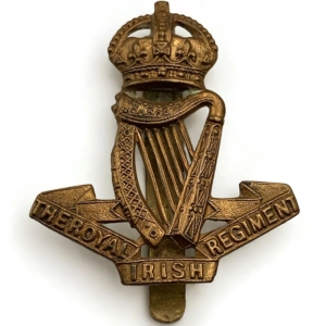 WW1 Royal Irish Regiment Cap Badge - SMITH & WRIGHT LD Makers Mark